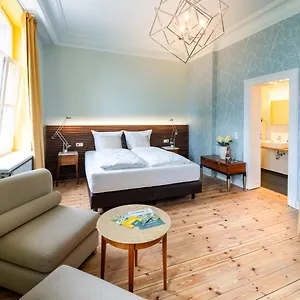 Stuckhotel Fettehenne 3*, Ratingen Germania